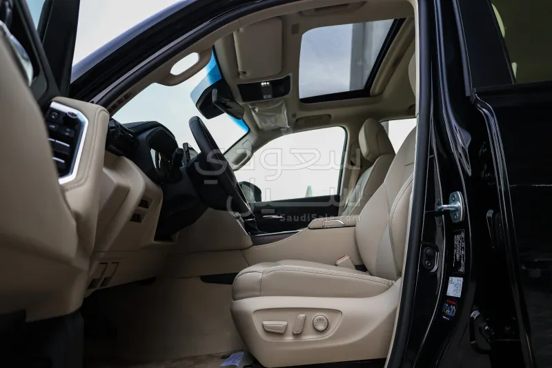 2026 تويوتا لاند كروزر جي اكس ار4