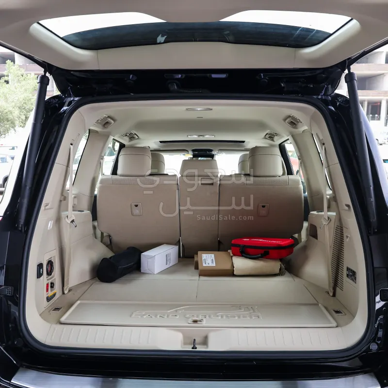 2026 تويوتا لاند كروزر جي اكس ار4