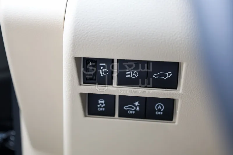 2026 تويوتا لاند كروزر جي اكس ار4