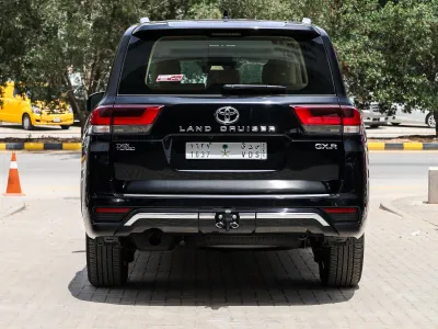 2026 تويوتا لاند كروزر جي اكس ار4