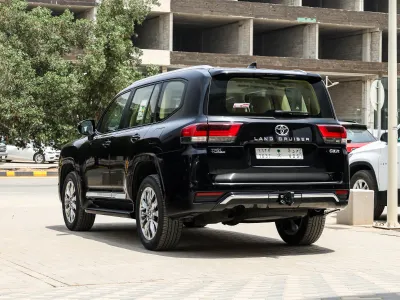 2026 تويوتا لاند كروزر جي اكس ار4