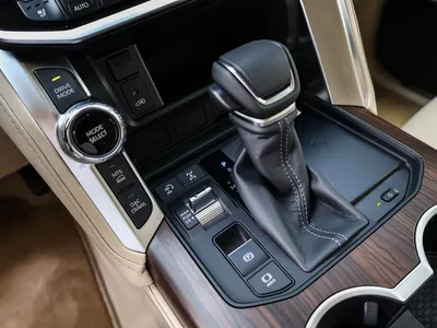 2026 تويوتا لاند كروزر جي اكس ار4