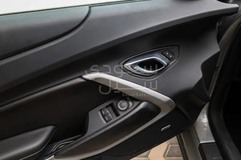 2023 شفروليه كمارو ار اس