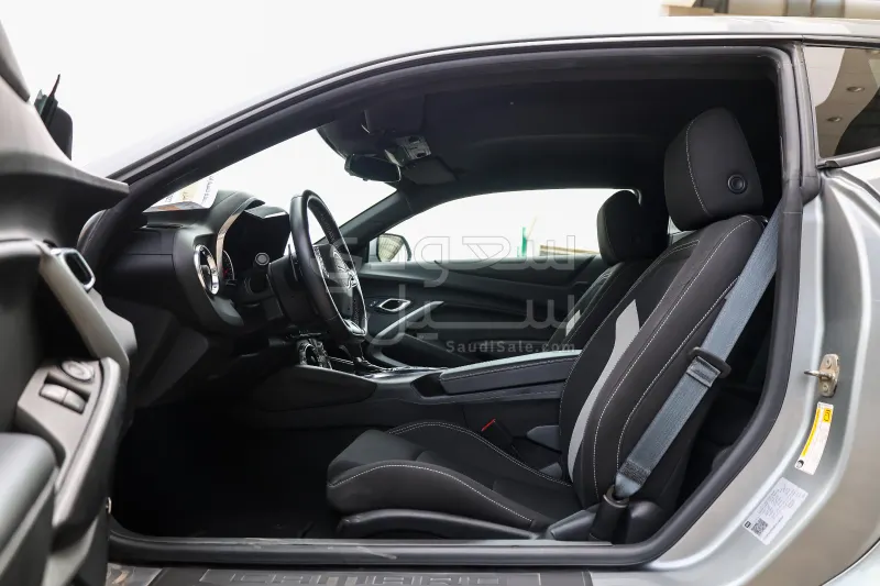 2023 شفروليه كمارو ار اس