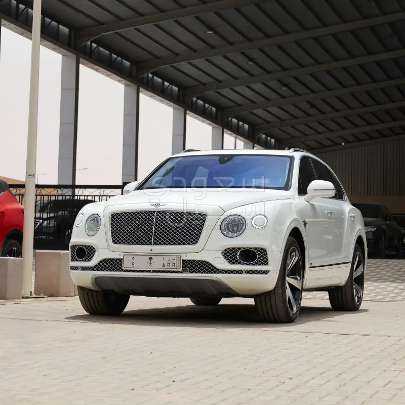 2017 بنتلي بنتايجا اس يو في
