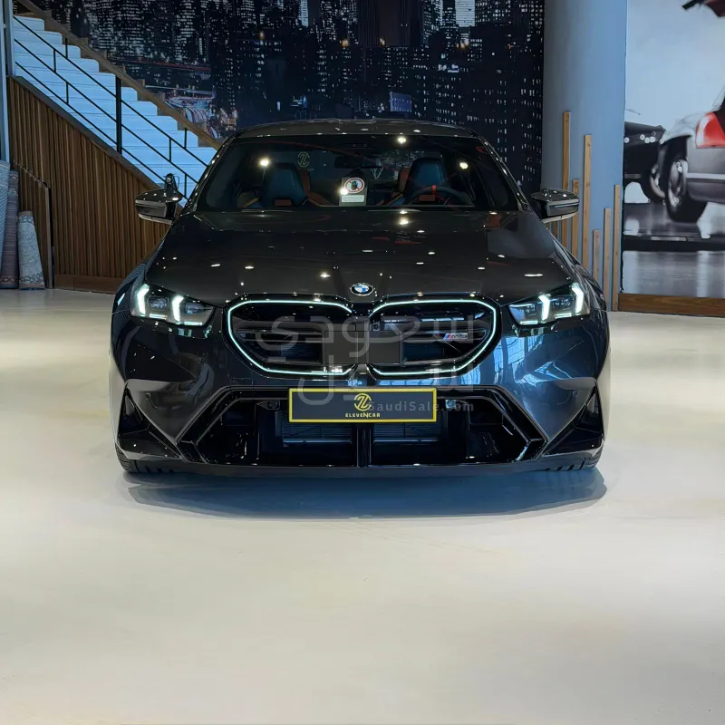 2026 بي ام دبليو الفئة ام إم 5