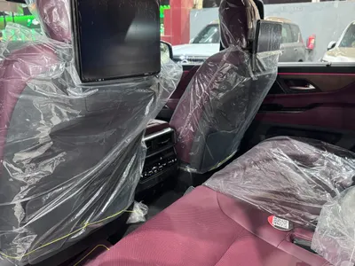 2025 لكزس إل إكس 600