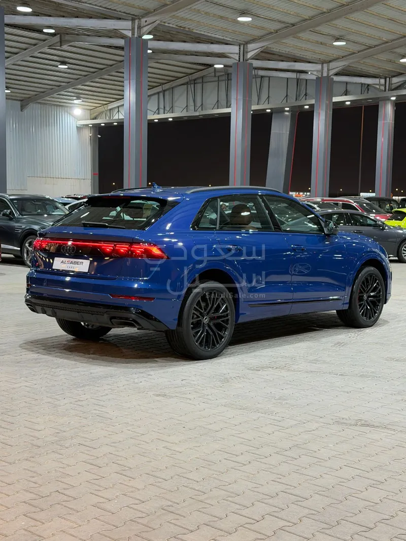 2025 اودي كيو 8