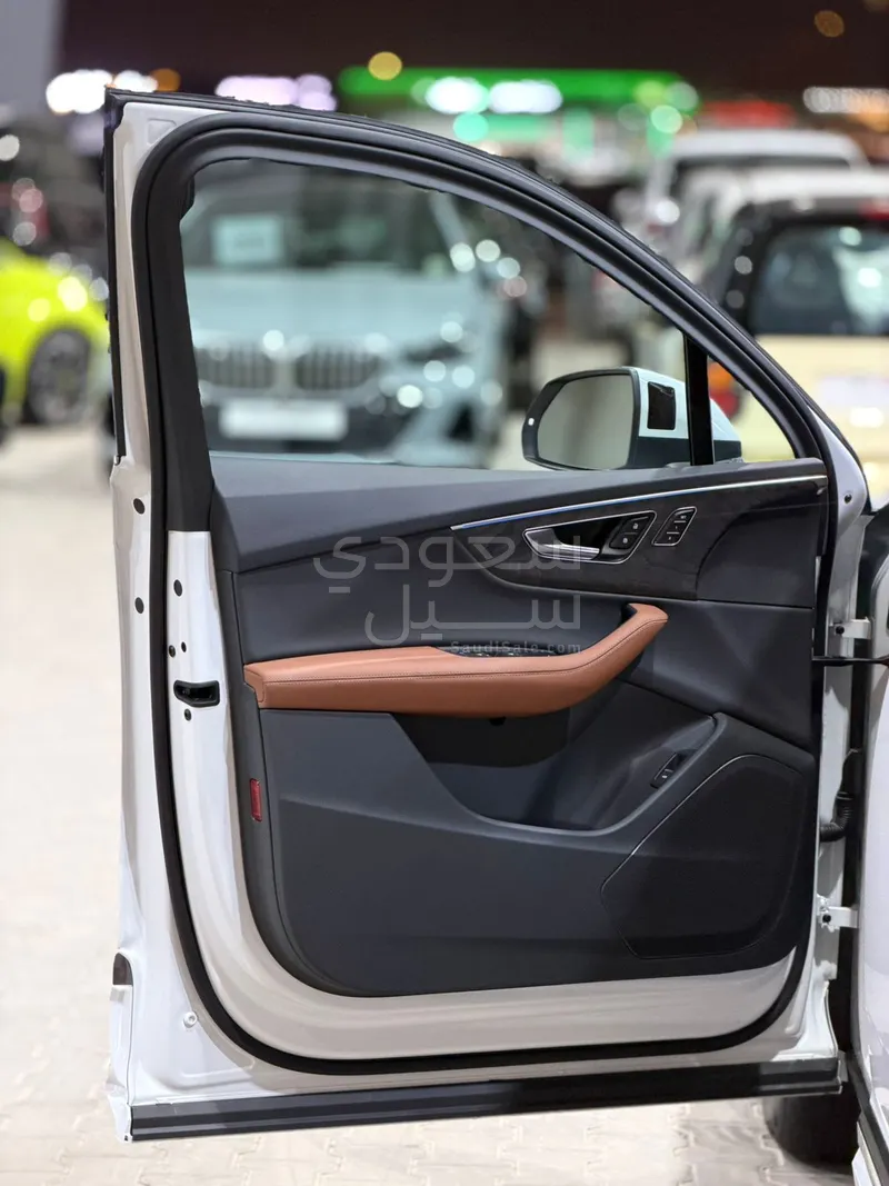 2025 اودي كيو 7