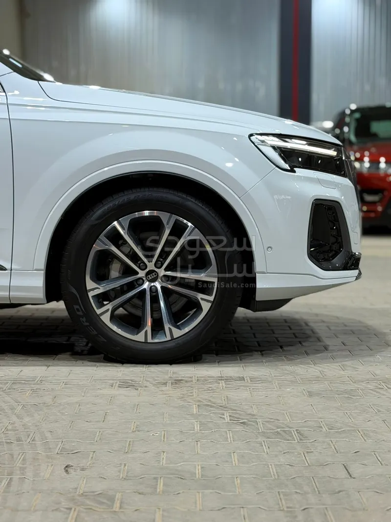 2025 اودي كيو 7