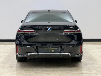 2026 بي ام دبليو الفئة السابعة 735أي