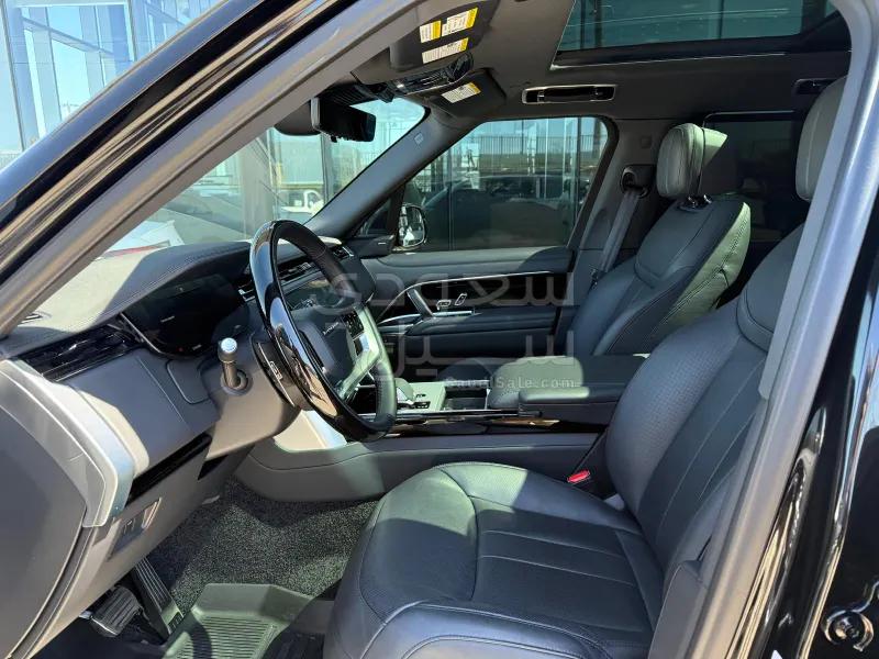 2024 لاند روفر رينج روفر فوج