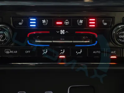 2025 جييب جراند شيروكي ليمتد بلس