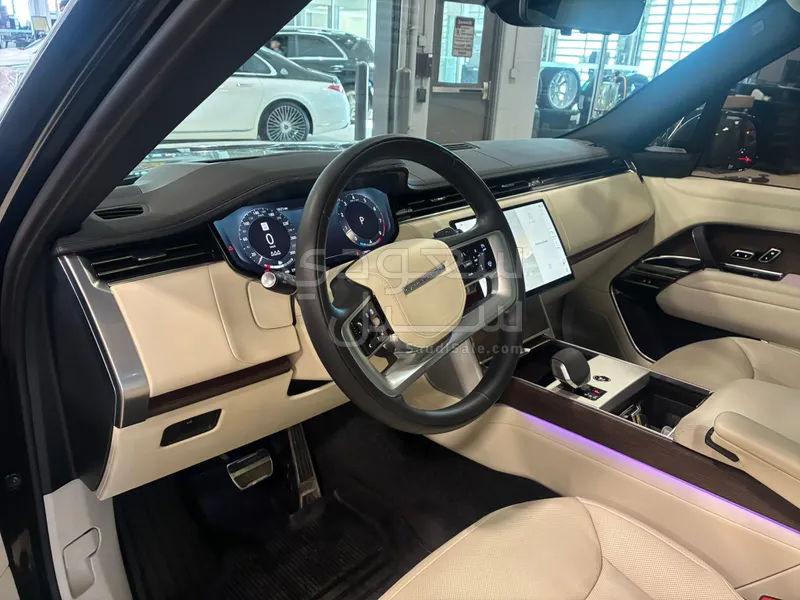 2024 لاند روفر رينج روفر فوج