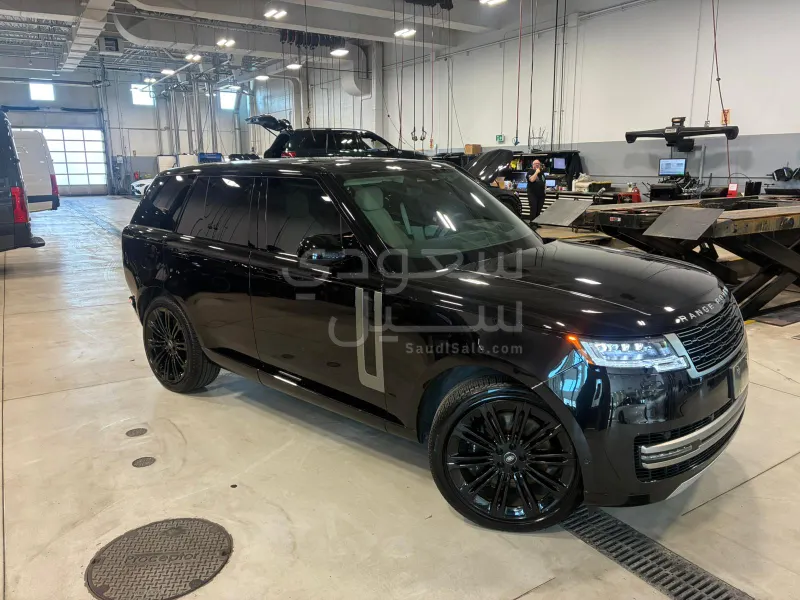 2024 لاند روفر رينج روفر فوج