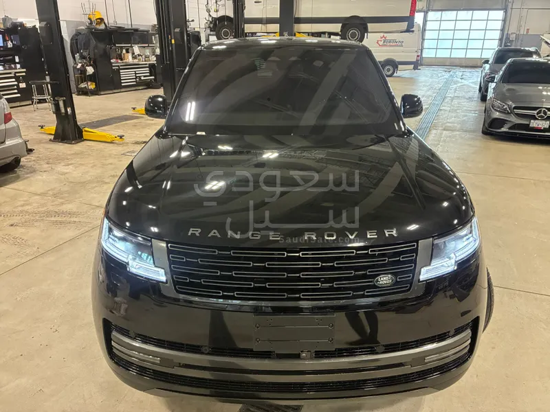 2023 لاند روفر رينج روفر فوج