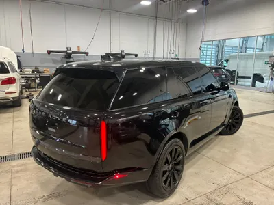 2023 لاند روفر رينج روفر فوج