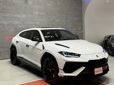 2024 لمبرجيني اوروس بيرفورمانتي