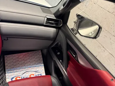 2025 لكزس إل إكس 600