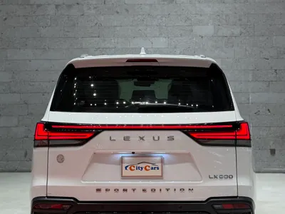 2025 لكزس إل إكس 600
