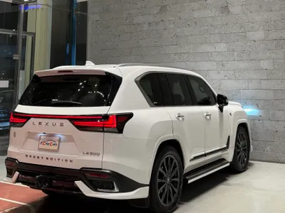 2025 لكزس إل إكس 600