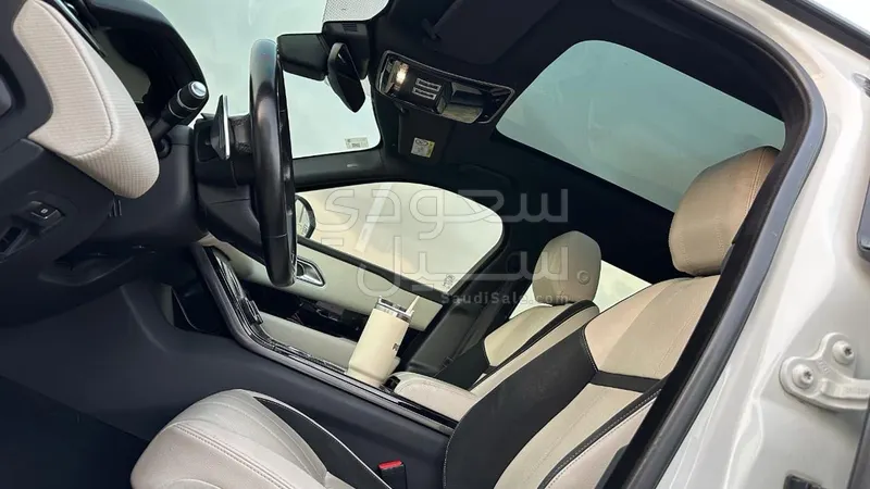 2018 لاند روفر رينج روفر فيلار فيلار