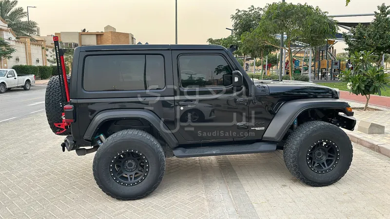 2021 جييب رانجلر سبورت