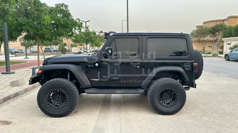 2021 جييب رانجلر سبورت