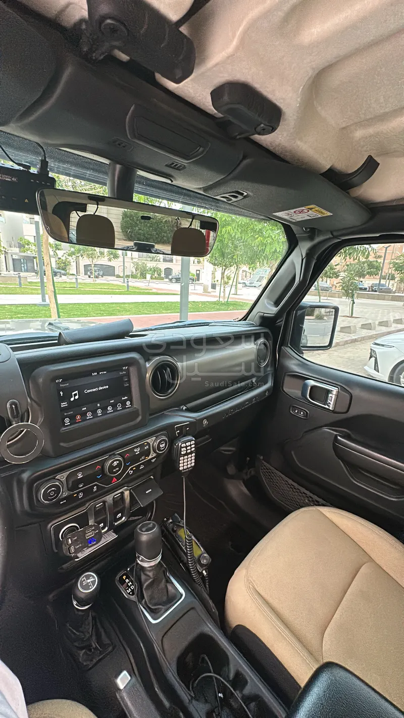 2021 جييب رانجلر سبورت