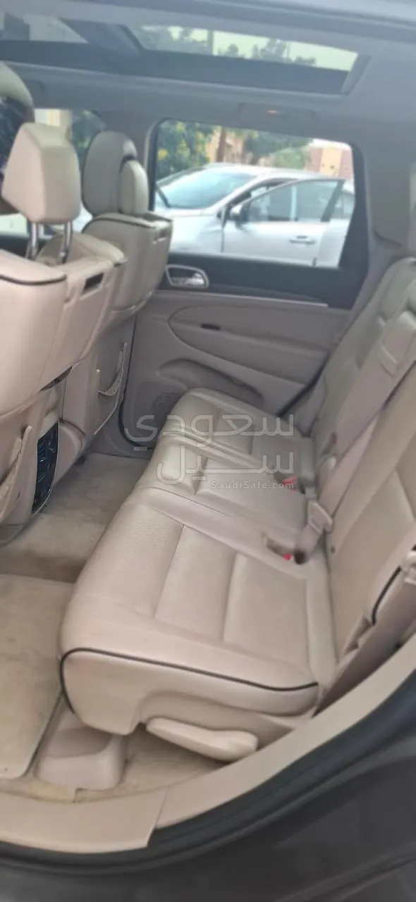 2015 جييب جراند شيروكي اوفرلاند