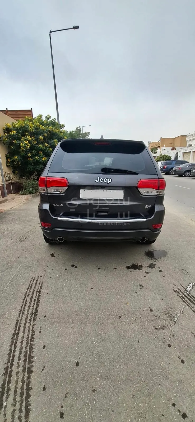 2015 جييب جراند شيروكي اوفرلاند