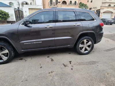 2015 جييب جراند شيروكي اوفرلاند