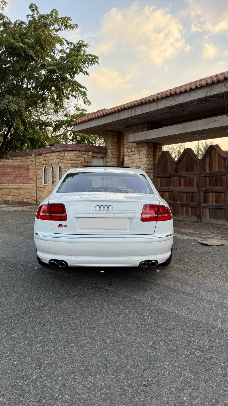 2009 اودي اس 8