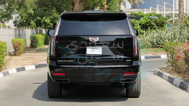 2025 Cadillac Escalade Platinum