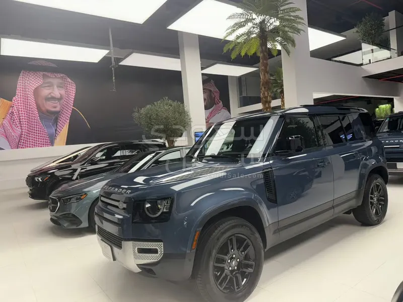 2021 لاند روفر ديفيندر 110