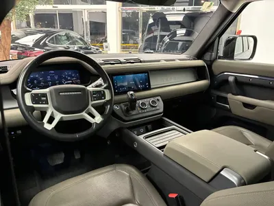 2021 لاند روفر ديفيندر 110