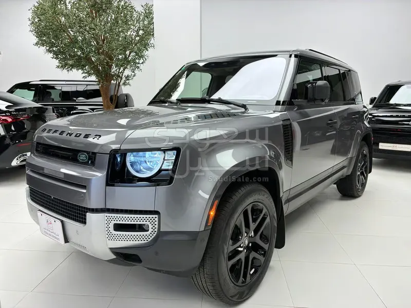 2020 لاند روفر ديفيندر 110