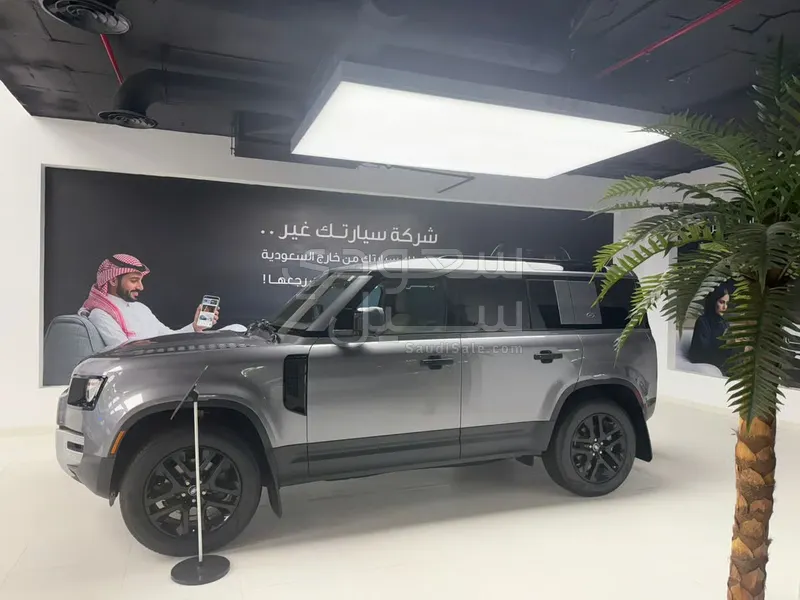 2020 لاند روفر ديفيندر 110