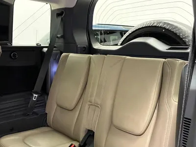 2020 لاند روفر ديفيندر 110