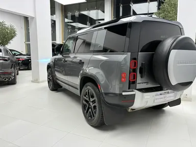 2020 لاند روفر ديفيندر 110