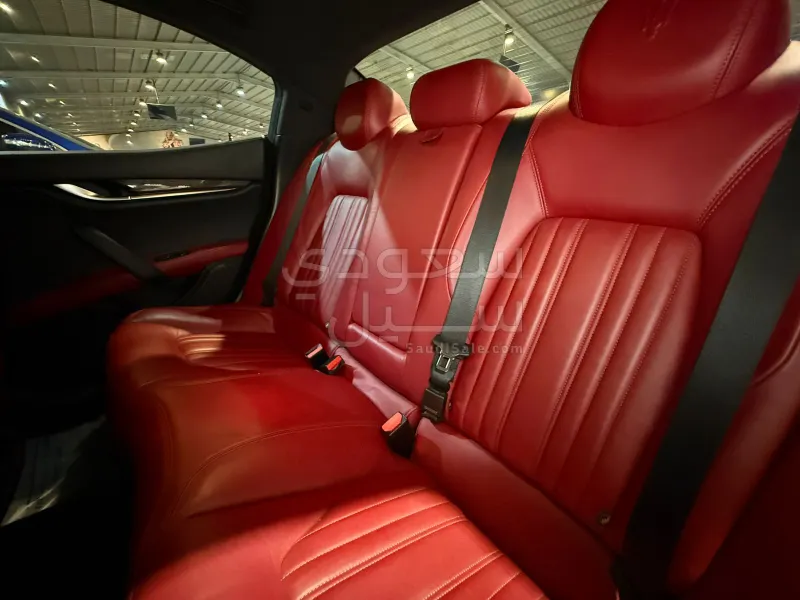 2015 Maserati Ghibli Q4