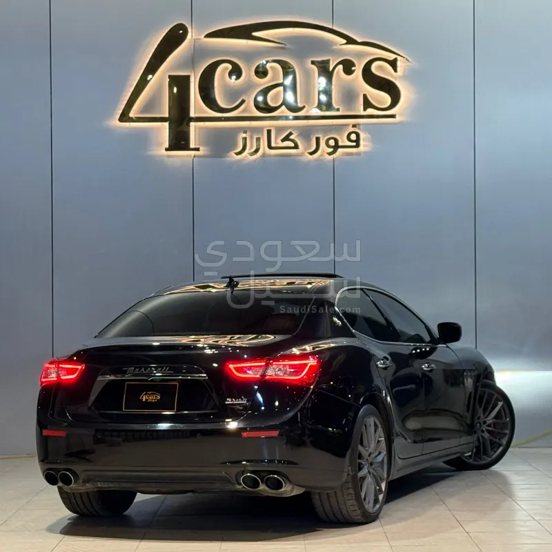 2015 Maserati Ghibli Q4