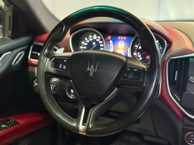 2015 Maserati Ghibli Q4