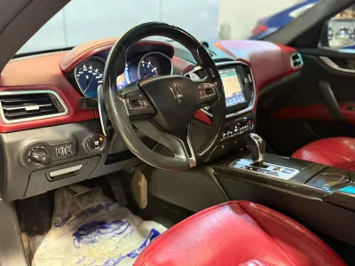 2015 Maserati Ghibli Q4