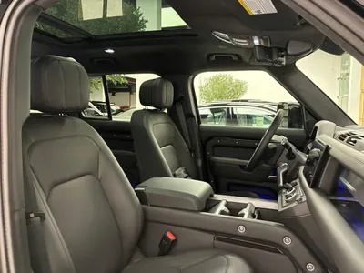 2020 لاند روفر ديفيندر 110