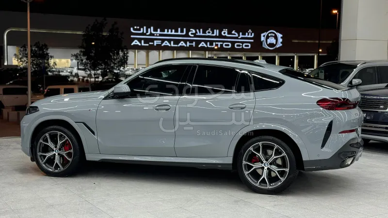 2024 بي ام دبليو الفئة اكس 6 40أي