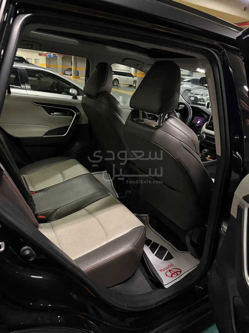 2024 تويوتا راف 4