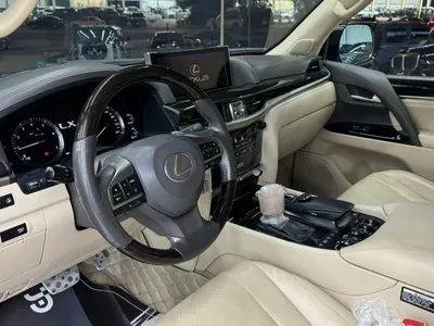 2021 لكزس إل إكس 570