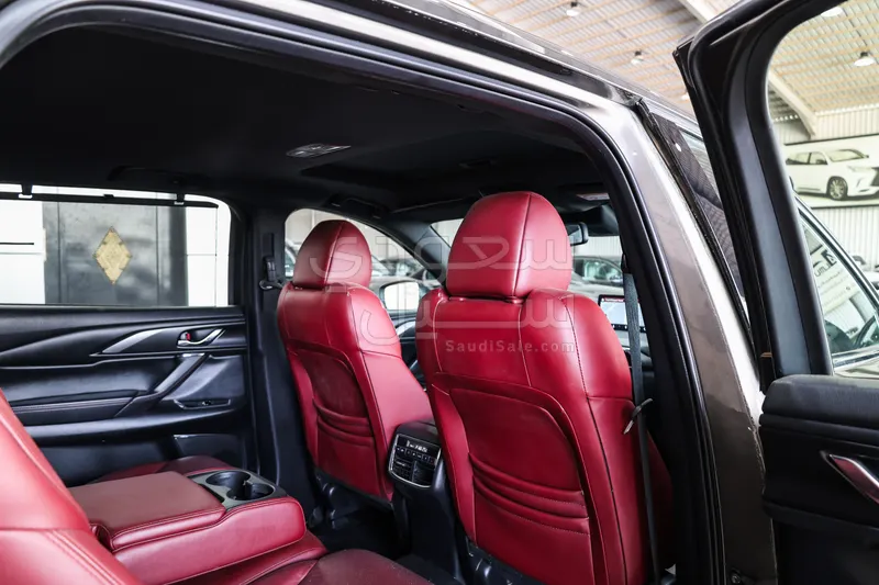 2021 مازدا سي اكس 9