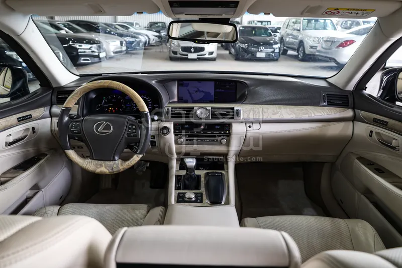 2013 لكزس إل إس 460 إل